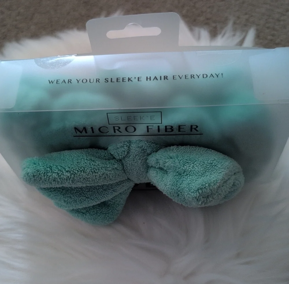 Sleek'e Turquoise Micro Fiber Bow Headband
